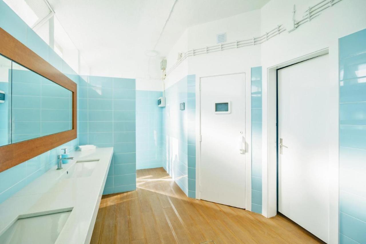 Amazing Private Room In Apartment With Sea Beach View - Pool - Park - Private Condominium - Access To The Beach Oeiras Extérieur photo